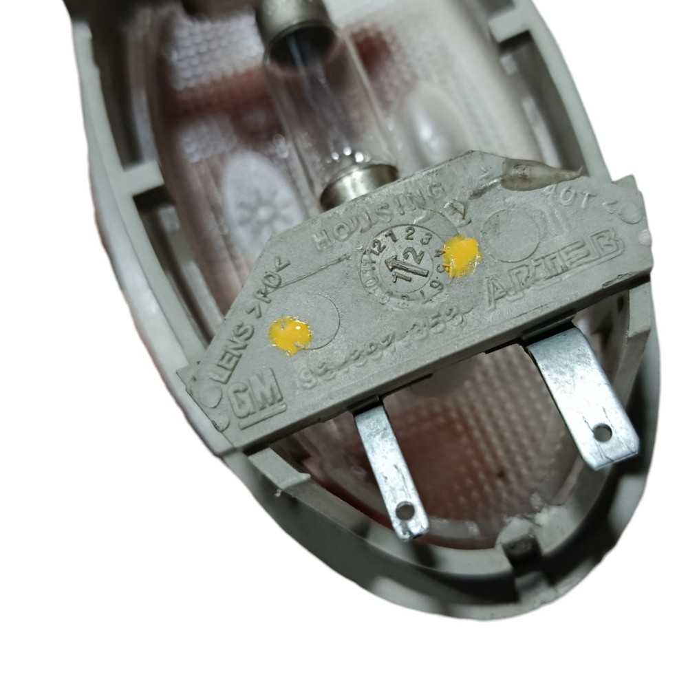 Luz cortesia teto GM Celta 2014 7