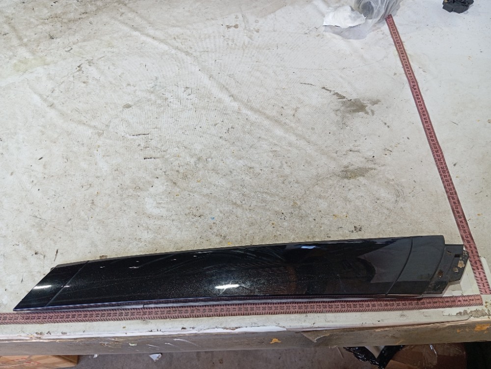 Moldura Porta Direito Land Rover Defender 2022 V645 9