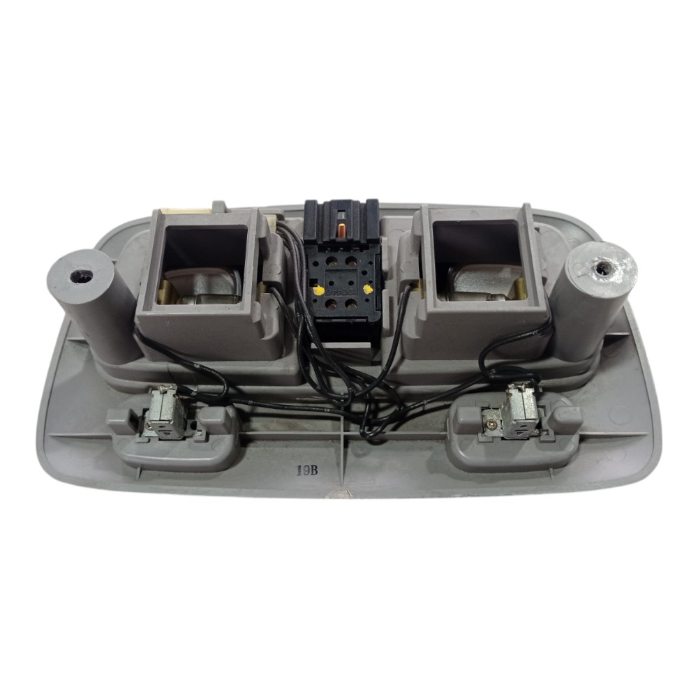 Luz Cortesia Dianteira Subaru Legacy Outback 2002 A 07 V358 2