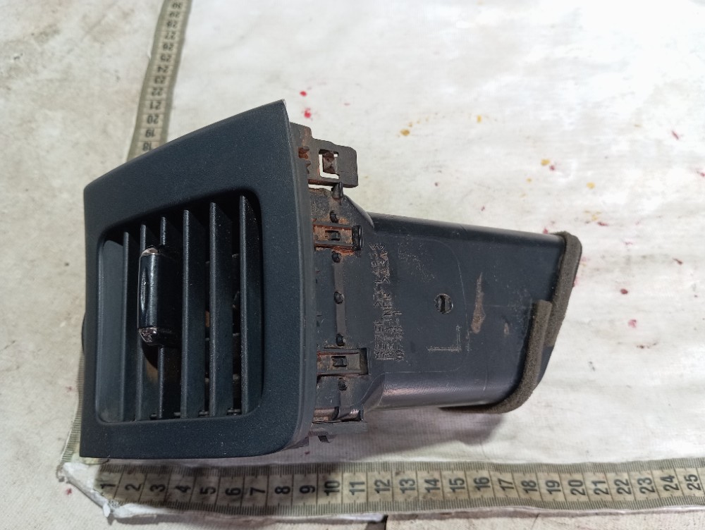 Difusor Ar Esquerdo Toyota Land Cruiser Prado 2005 V620 7