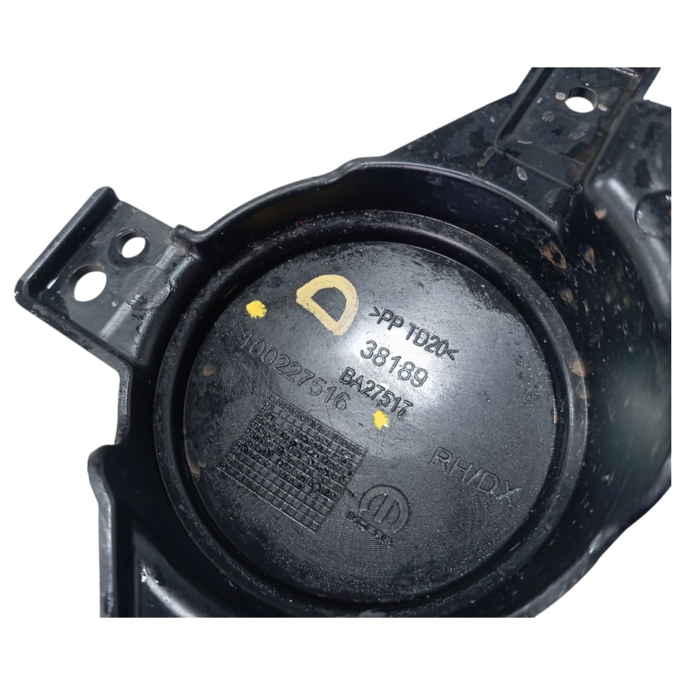 Tampa Farol Milha Direito Fiat Mobi 2024 V654 Direito 7