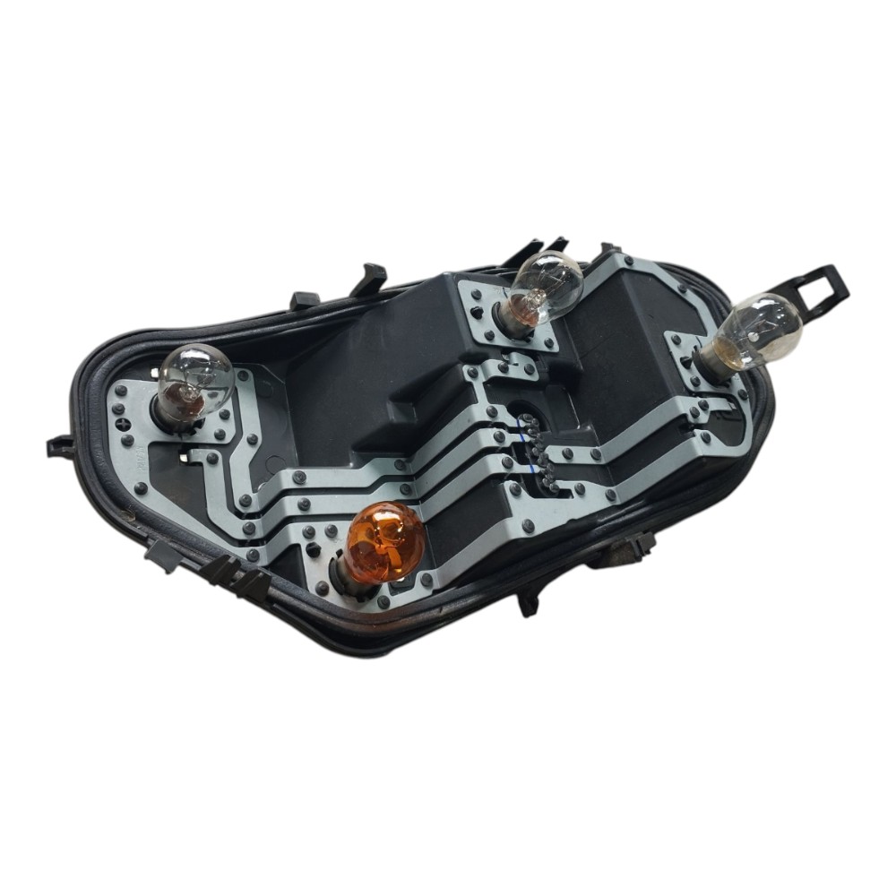 Circuito Lanterna Traseiro Esquerdo Fiat Mobi 2025 V654 8