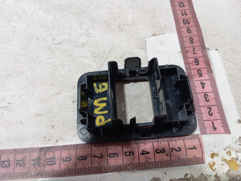 Moldura Botão Esquerdo Portamalas Rover Defender 21 22 V645 8