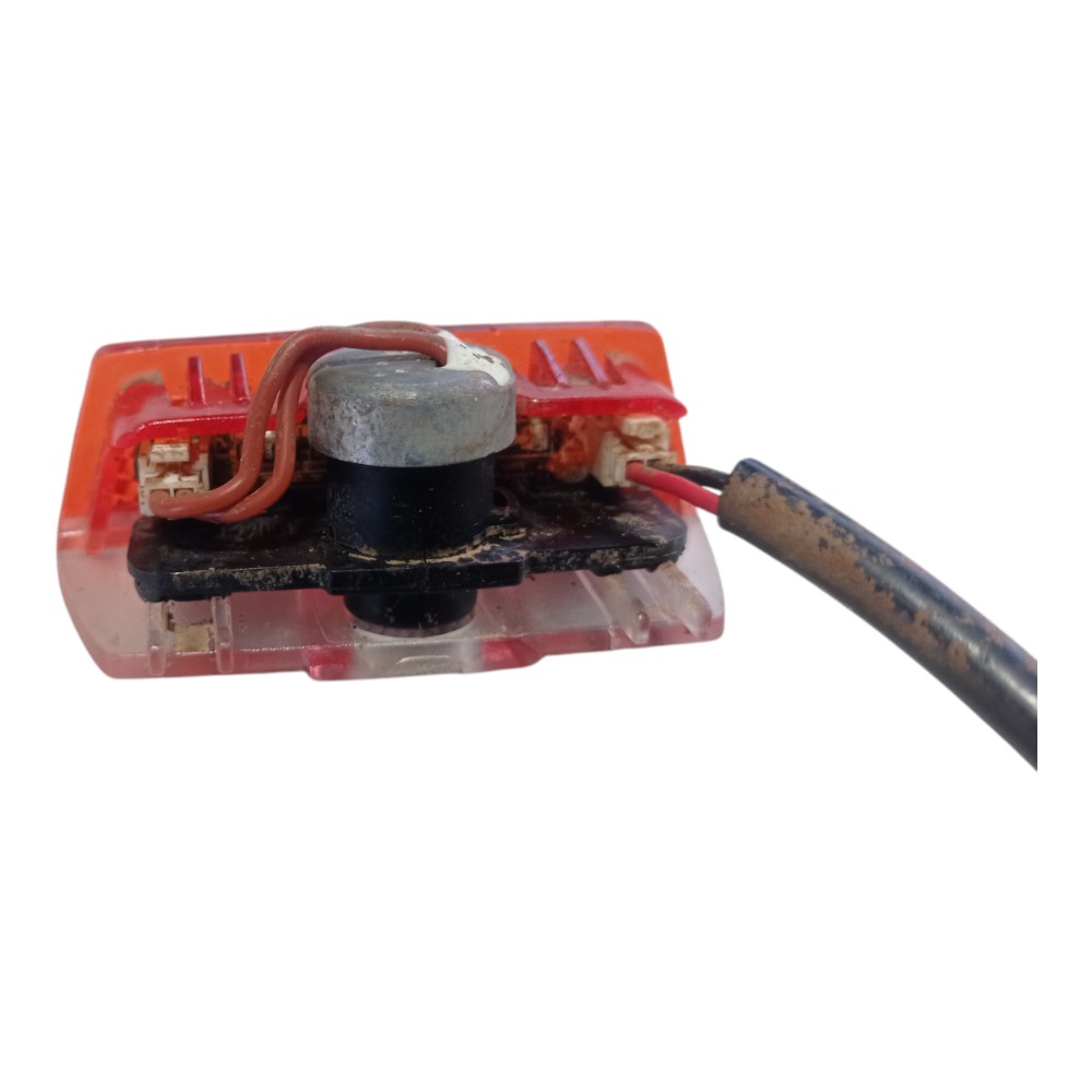 Luz Cortesia Porta Dianteira Esquerda Jac Ej7 2023 V618 3