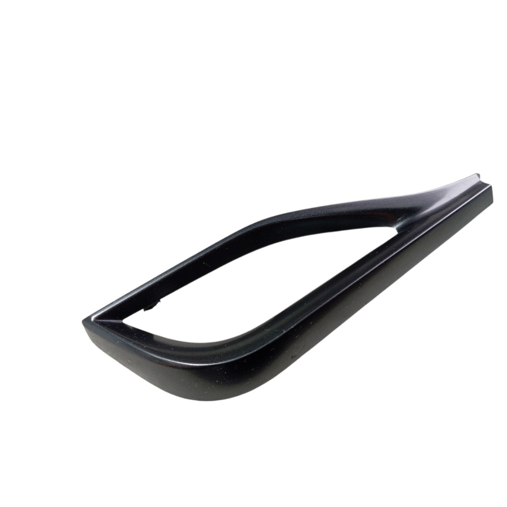 Moldura difusor ar esquerdo painel Toyota Yaris 2022 2023 6