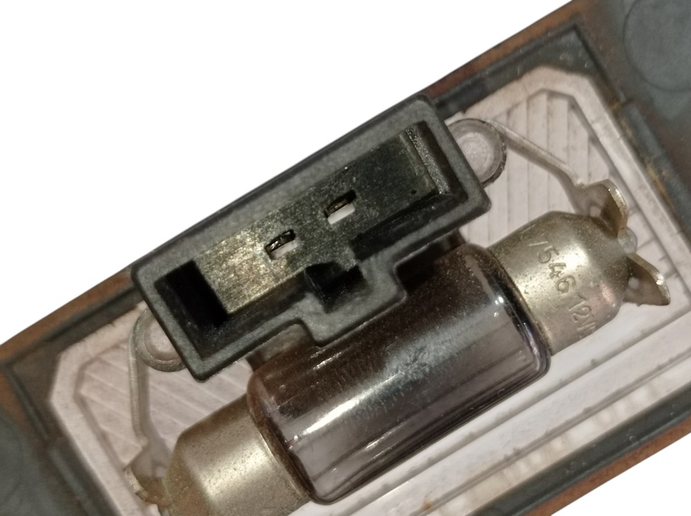 Luz Placa Porsche Cayenne 2003 V371 5