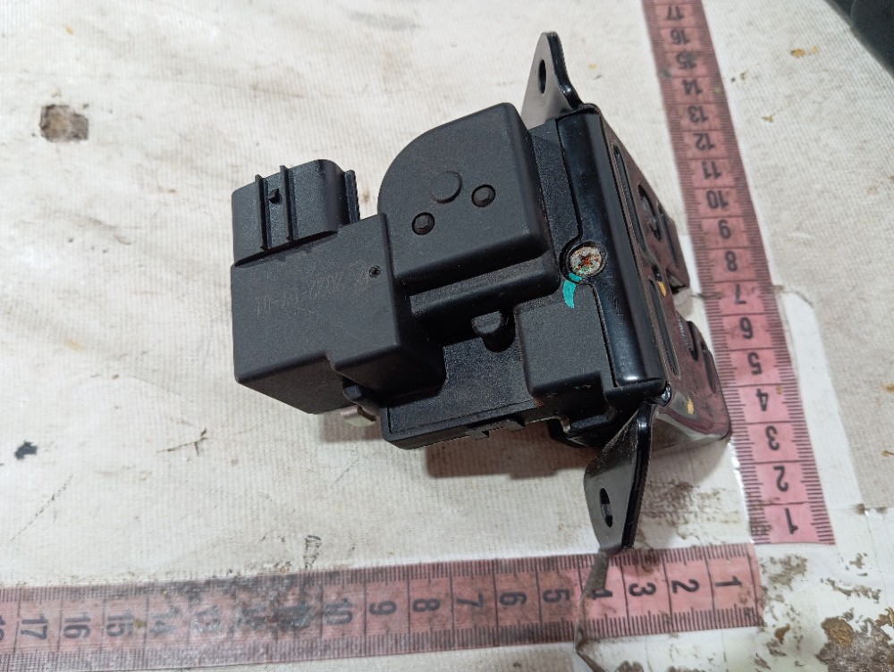 Fechadura Tampa Traseira Malas Jac Ejs1 2022 2023 V651 8