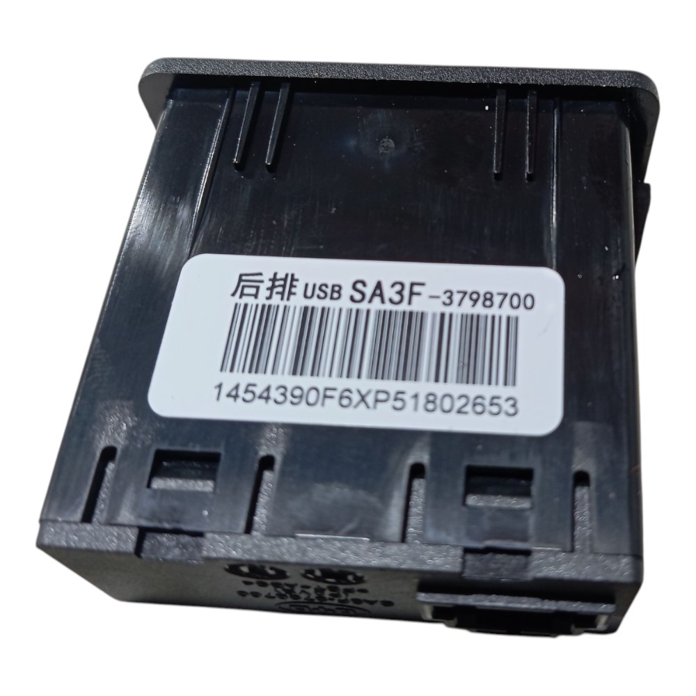 Entrada Usb Console Byd Dolphin Gs 2024 2025 V666 4