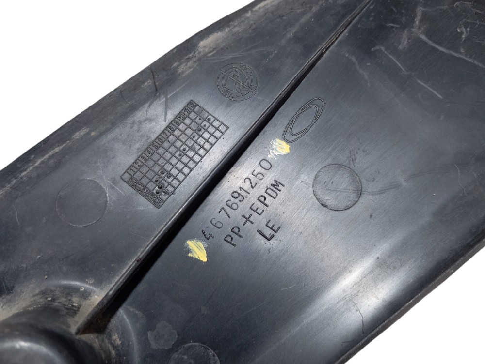 Protetor Assoalho Traseiro Esquerdo Fiat Stilo 2003 V356 7