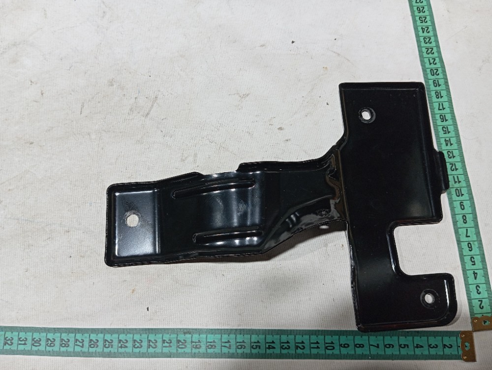 Suporte forro porta traseira direita Byd Song Pro 2025 V669 9