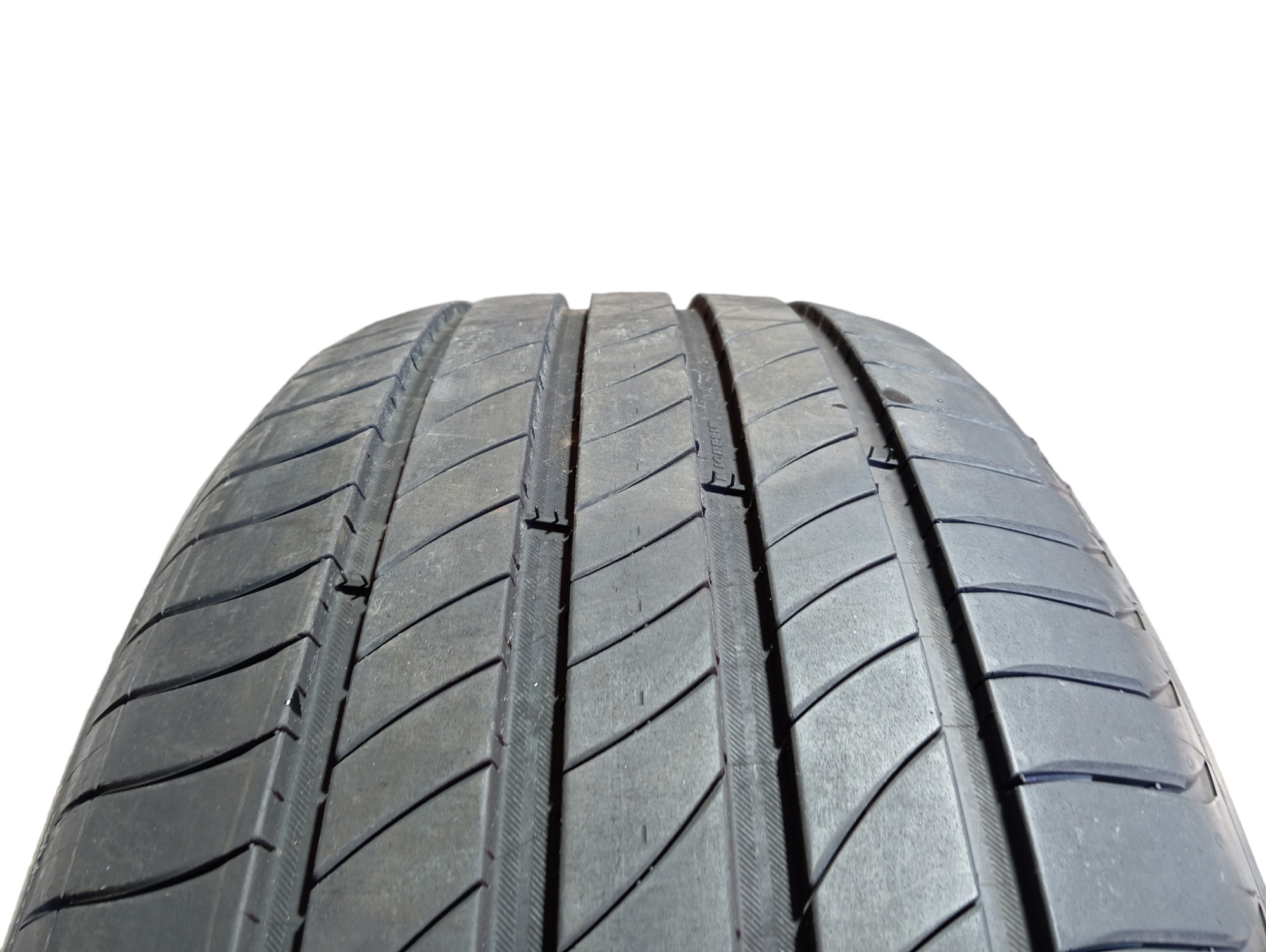 Pneu Aro 19 Michelin Primacy 4 235/55 R19 Com Detalhe 3