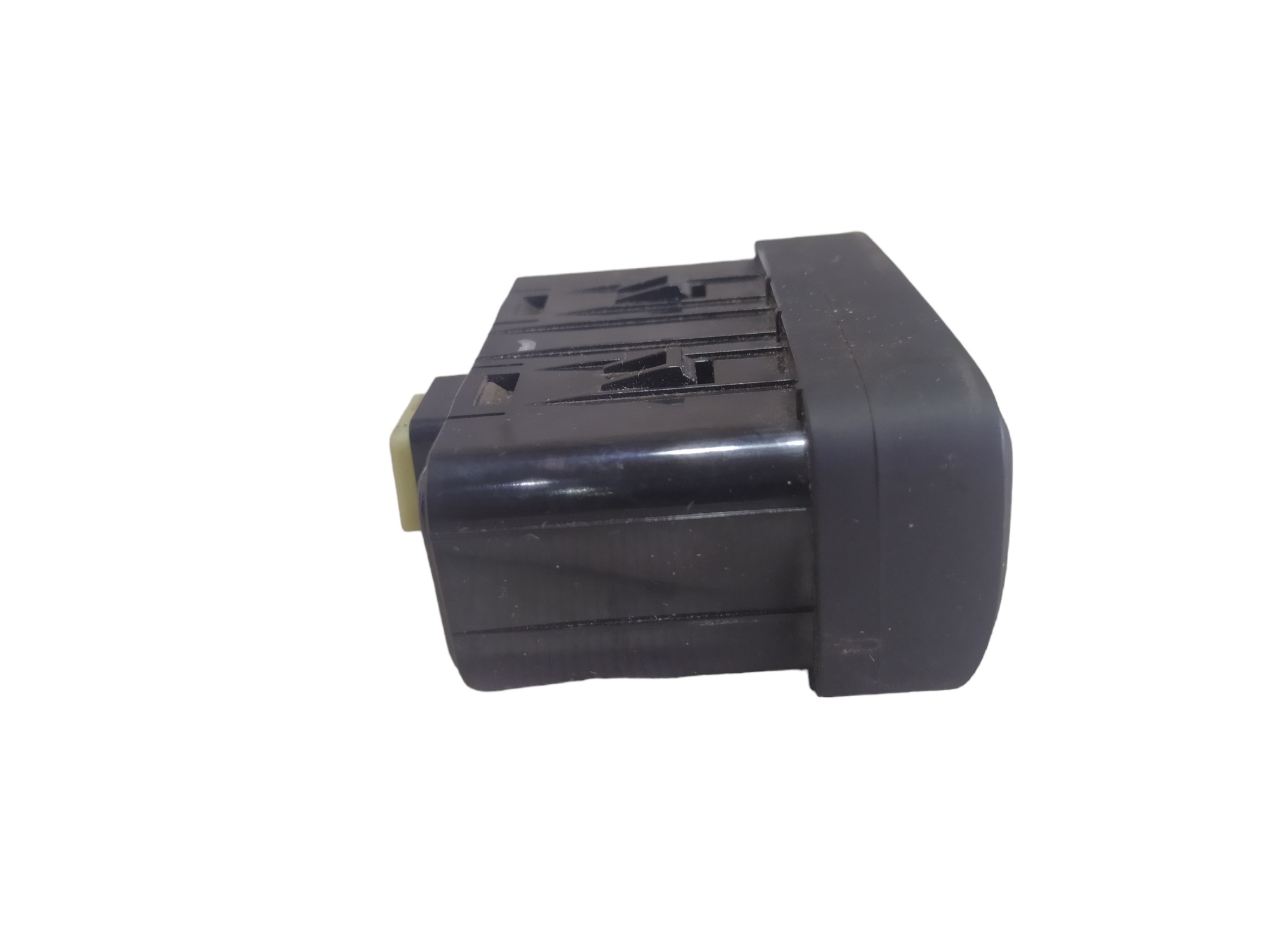 Botao Controle De Tração Hyundai Hb20 Comfort 2023 V590 6