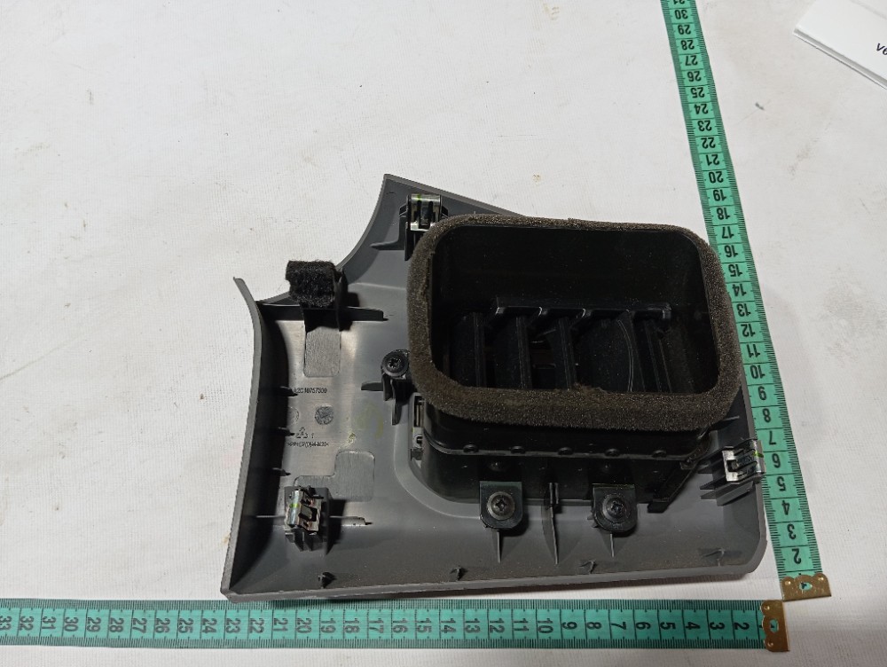 Difusor ar esquerdo painel Chevrolet Onix 2018 9