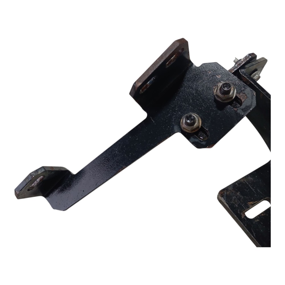 Suporte Direito Parachoque Dianteiro Mitsubishi L200 04 V638 2