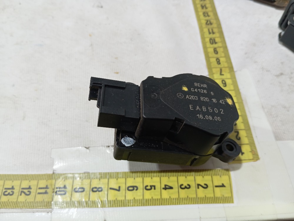 Motor Atuador Ar Condicionado Mercedes C180 2002 2007 V661 6