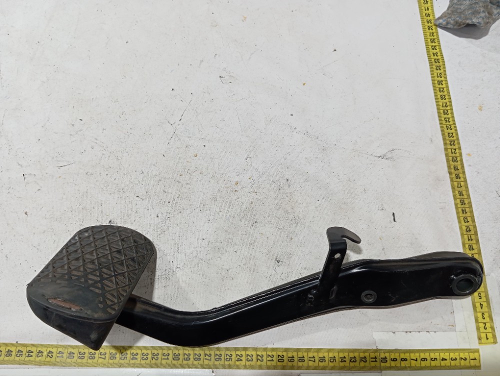 Pedal freio Mercedes C180 2007 V661 9