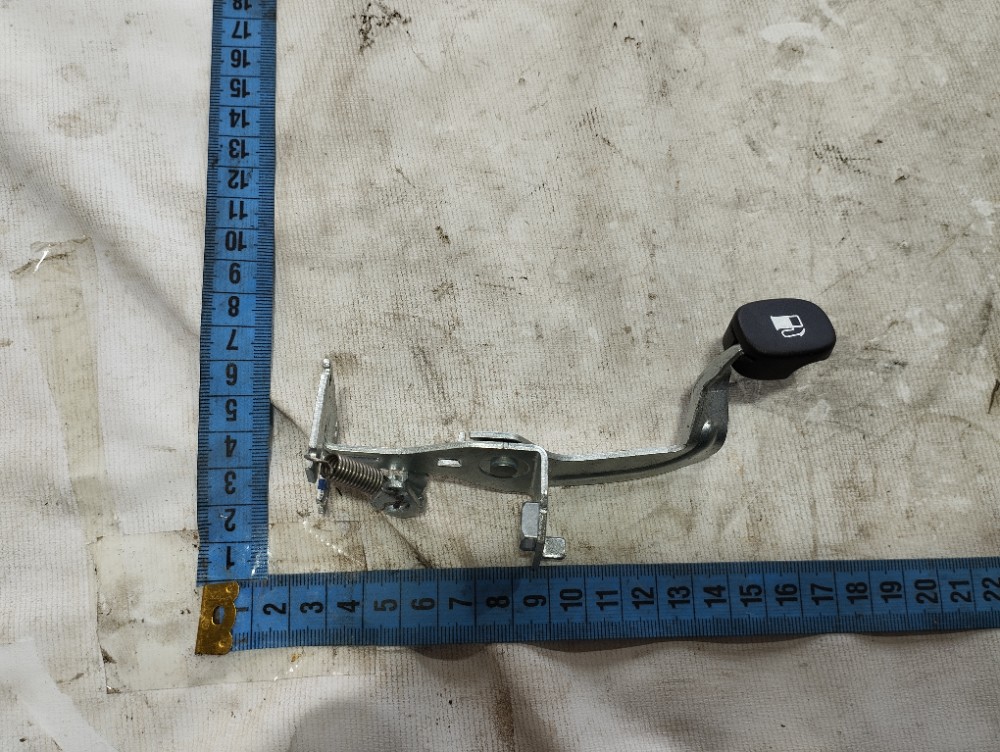Alavanca Abertura Portinhola Tanque Gm Tracker 2022 V627 7
