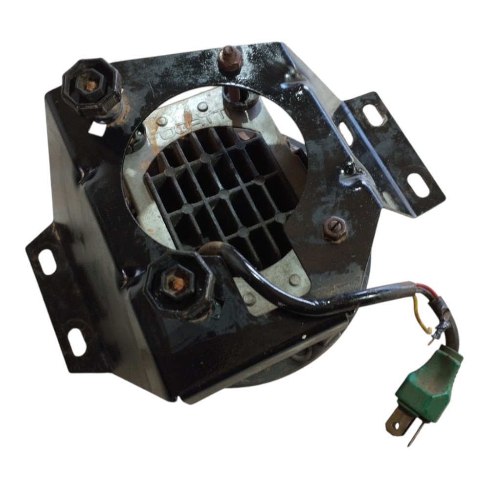Farol Esquerdo Troller T4 2011 V650 Esquerdo 10