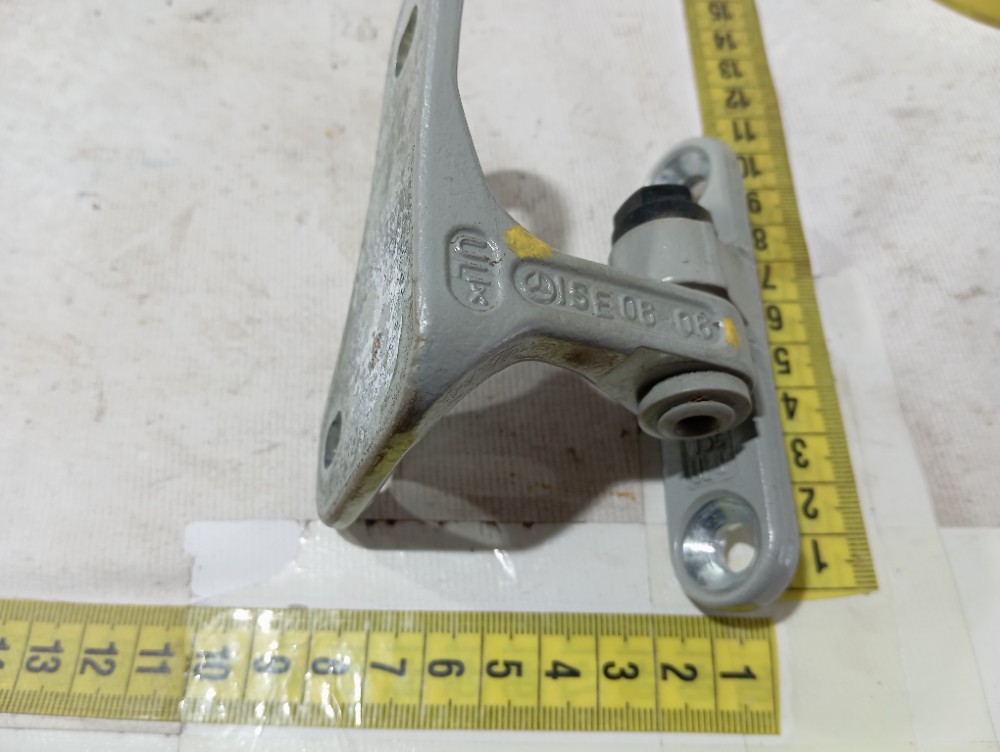 Dobradiça Porta Dianteira Esq Mercedes C180 2002 2007 V661 5