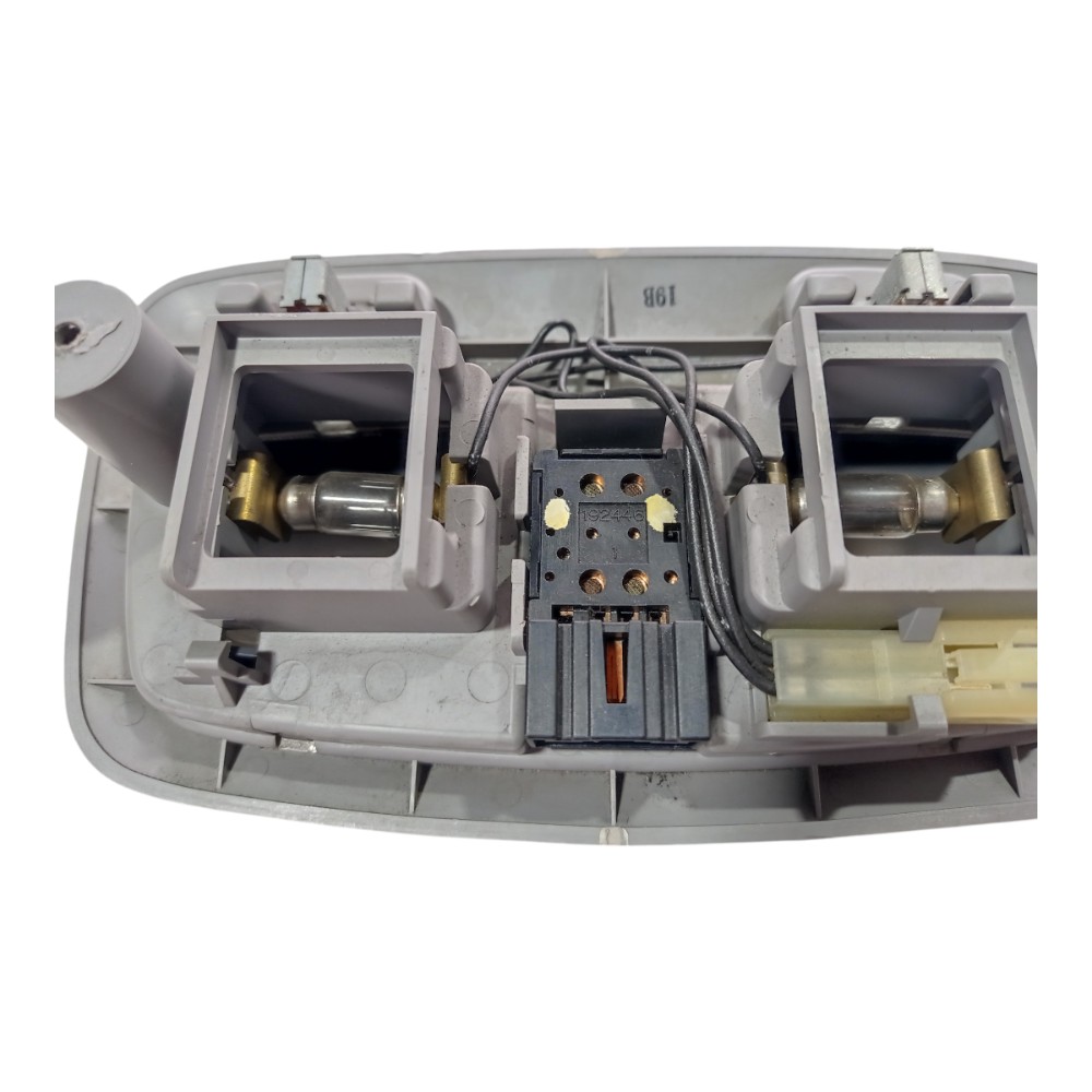 Luz Cortesia Dianteira Subaru Legacy Outback 2002 A 07 V358 5