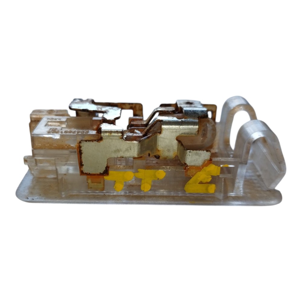 Luz Cortesia Esquerda Tampa Traseira Renault Zoe 2023 V639 1