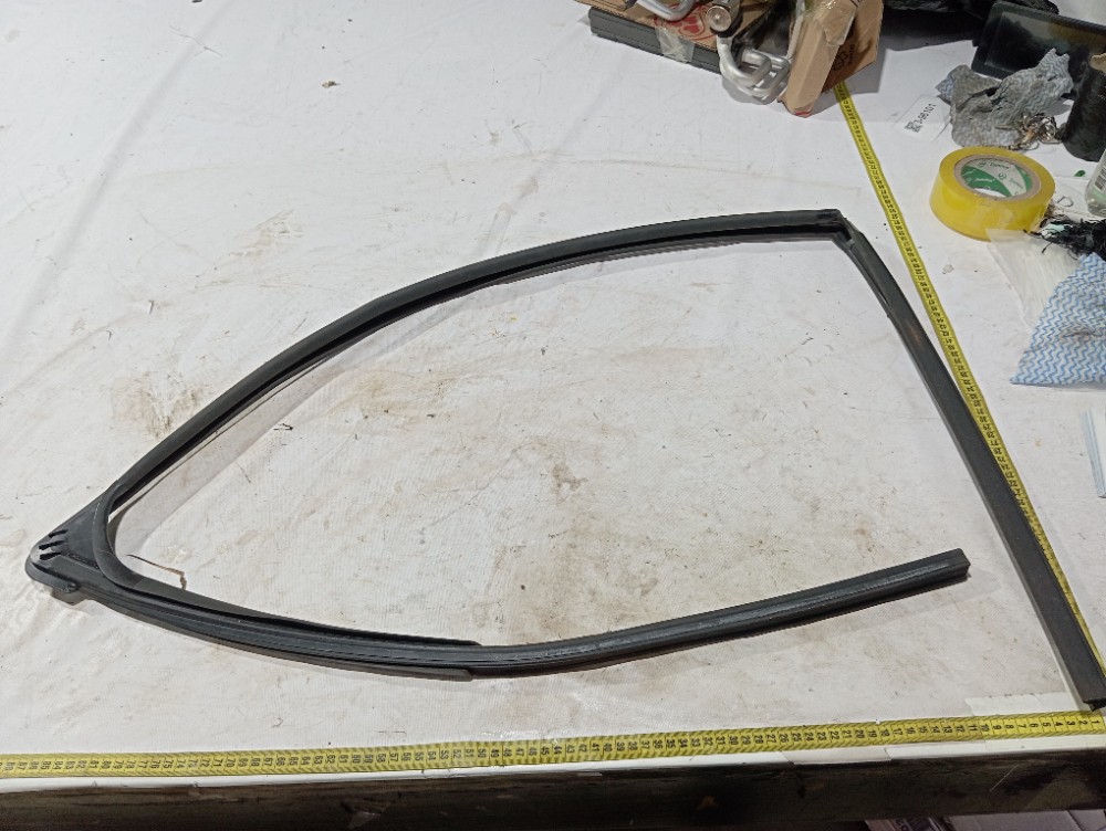 Borracha Porta Diant Esquerda Honda Hrv 2017 A 2021 V660 7