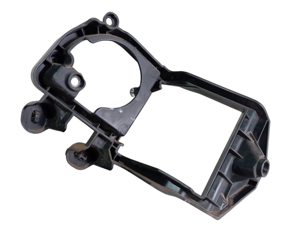 Suporte Farol Milha Direito Lexus Rx500hf 2023 V619