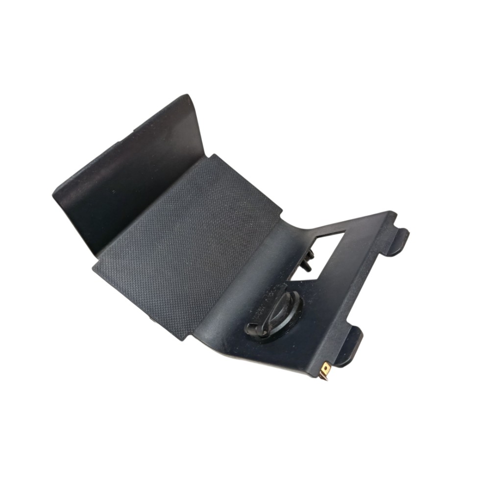 Moldura tomada 12v Hyundai Hb20s 2015 4