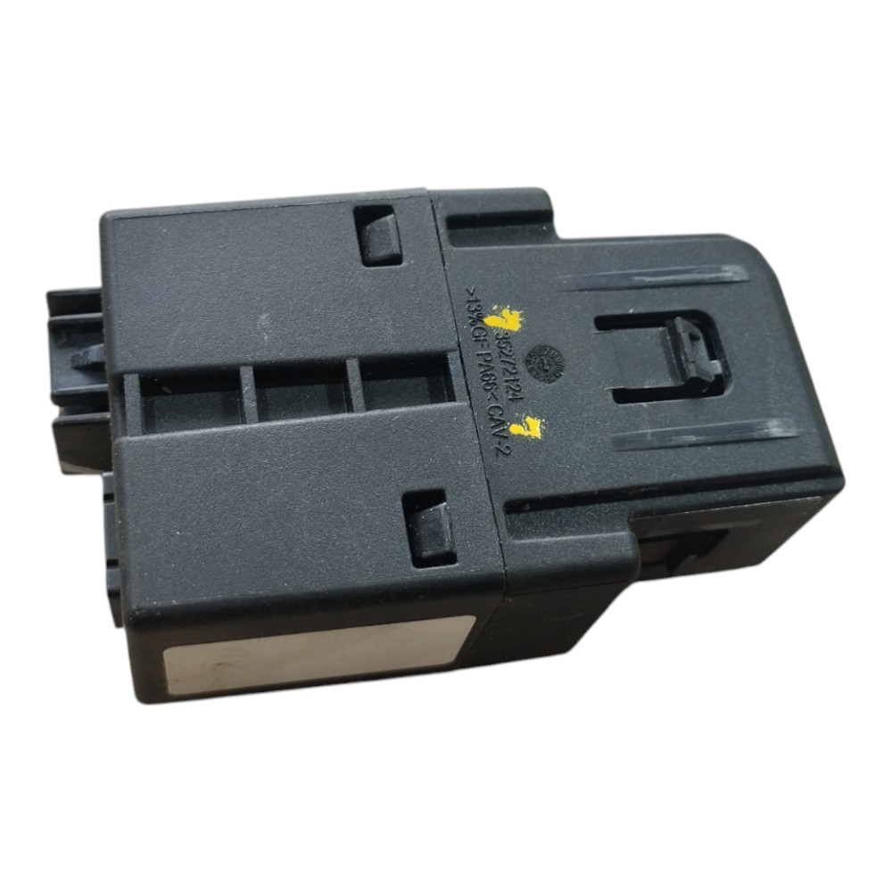 Entrada Usb Ram Rampage Rt 2023 2024 V641 8