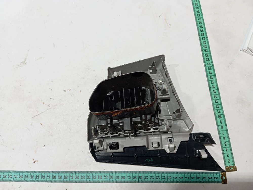 Difusor ar esquerdo painel Toyota Corolla 2017 9