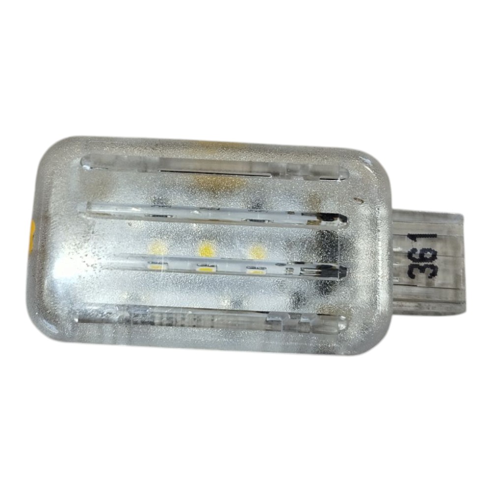 Luz Cortesia Traseira Direita Land Rover Defender 2022 V645 9