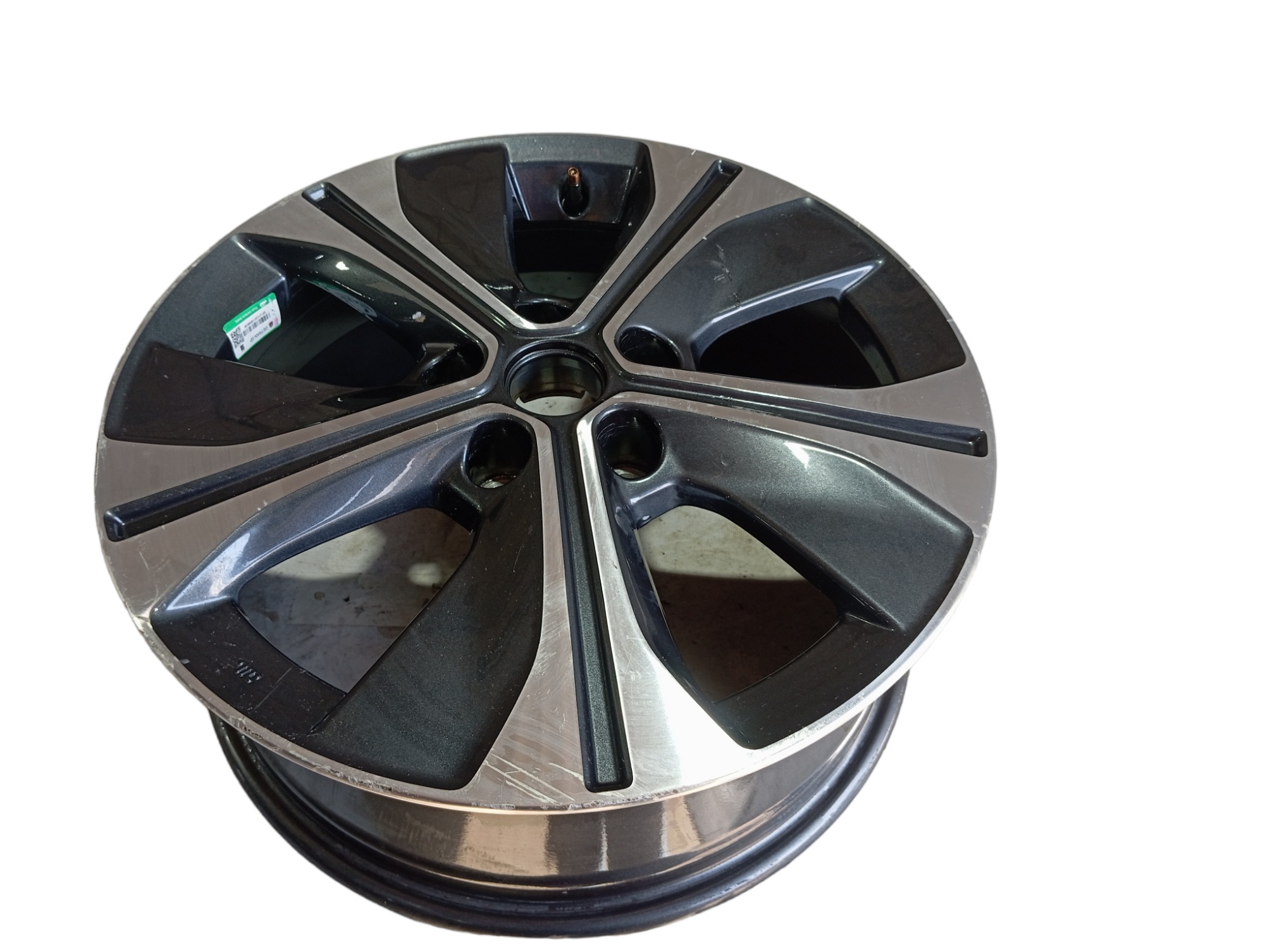 Roda Aro 17 Nissan Leaf 2022 V589 2