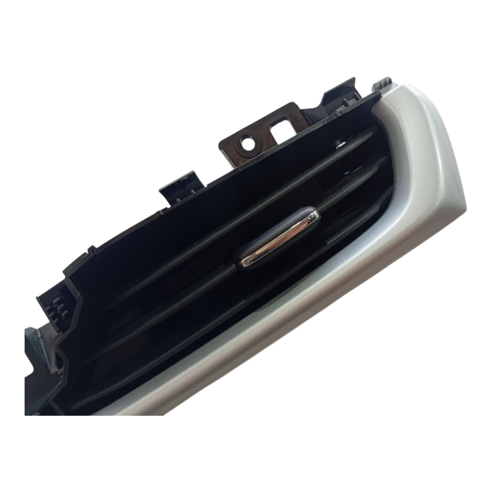 Difusor Ar Direito Gm Tracker 2020 2025 V627 2