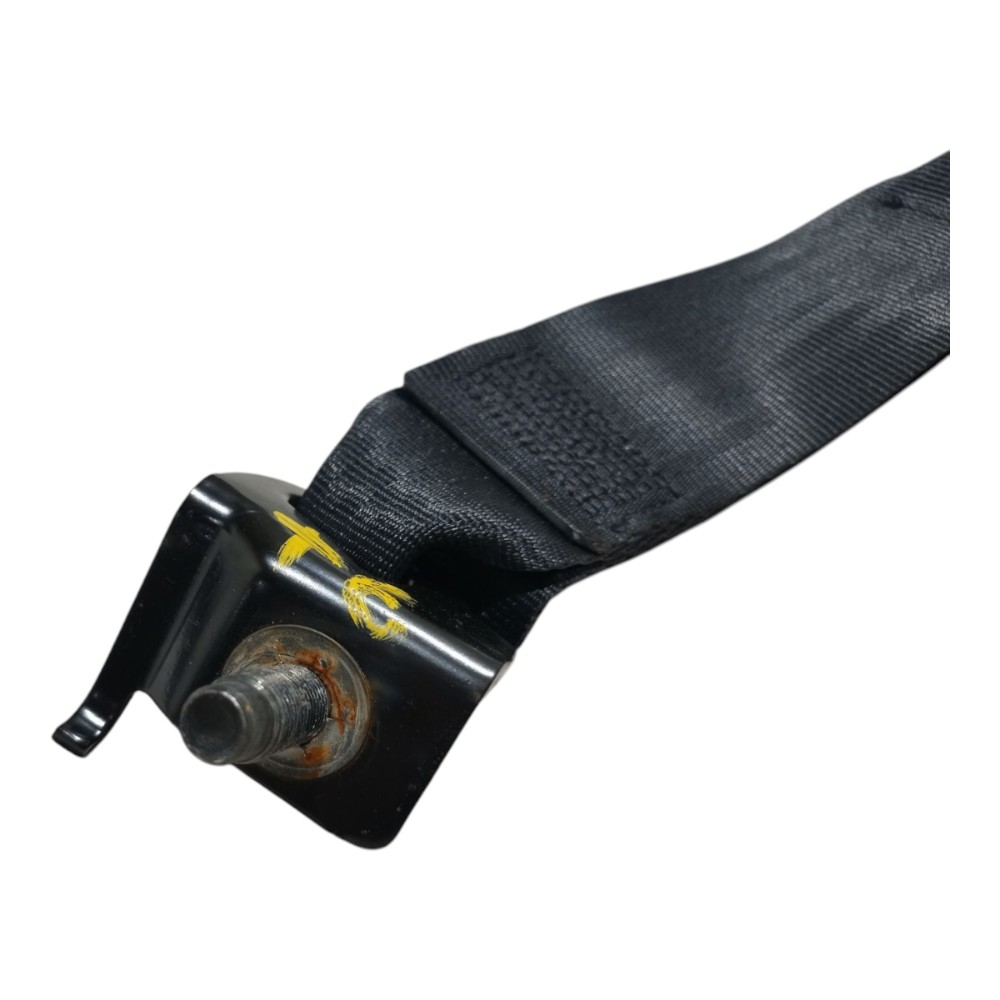 Engate traseiro central Ram rampage 2024 V659 3