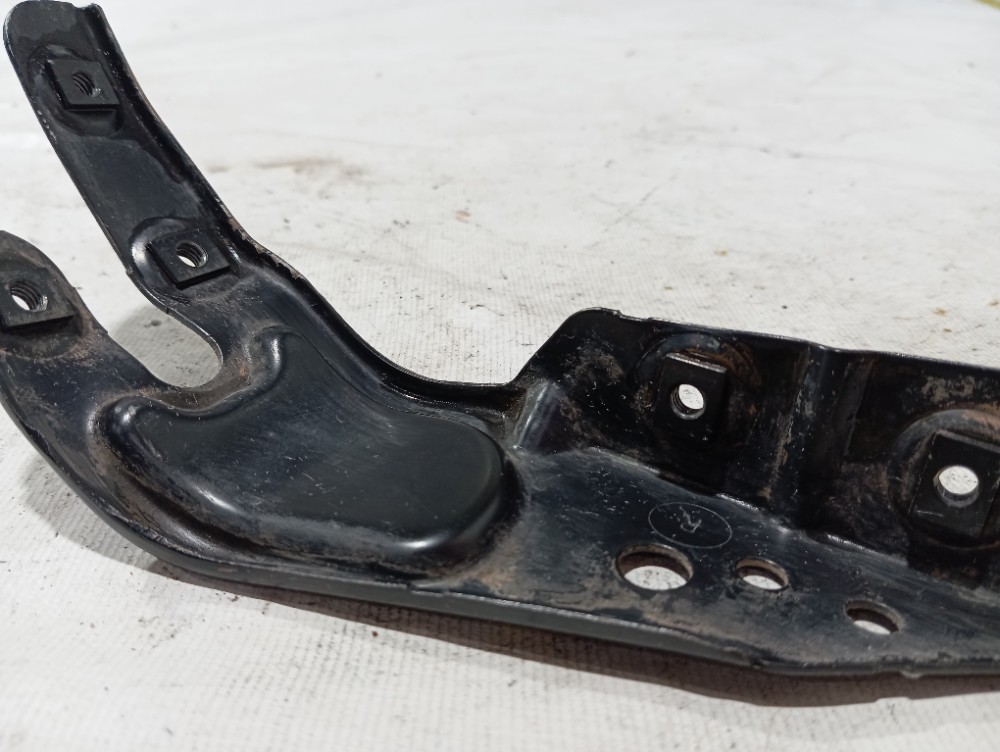 Suporte Paralama Direito Mercedes C180 2002 2007 V661 7