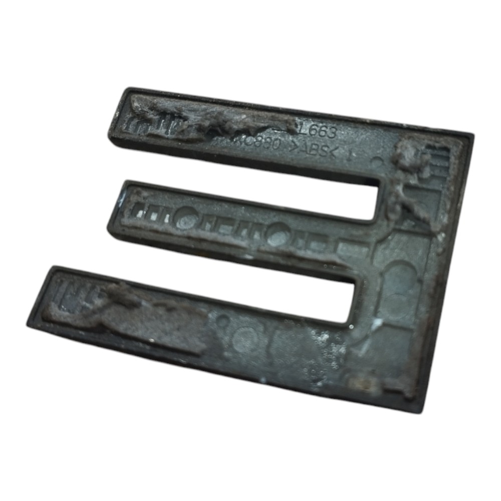 Emblema E Land Rover Defender 2022 V645 4