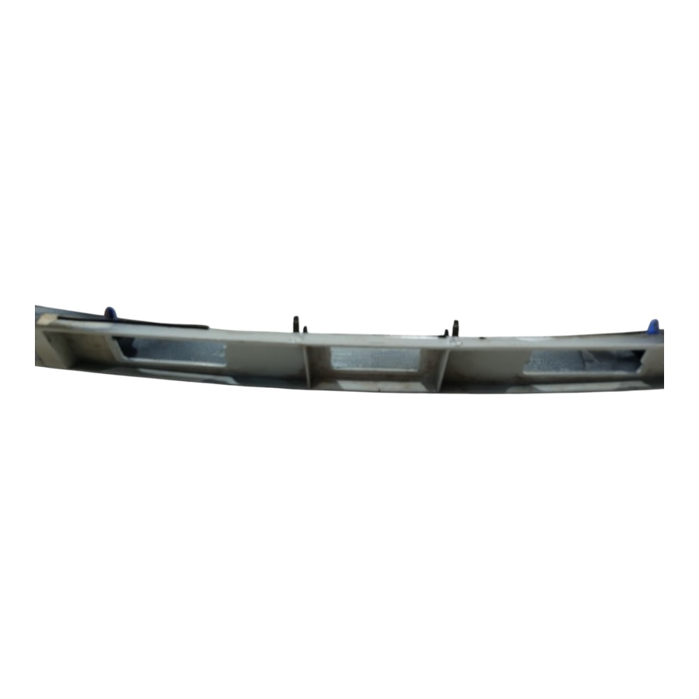 Moldura Aplique Tampa Traseira Renault Zoe 2023 V639 3