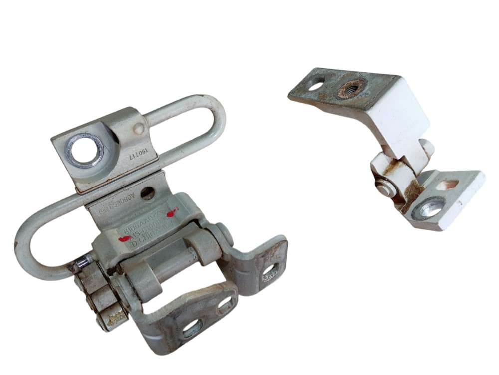 Dobradiça Porta Dianteira Esquerda Chery Tiggo 2 2020 V613 4