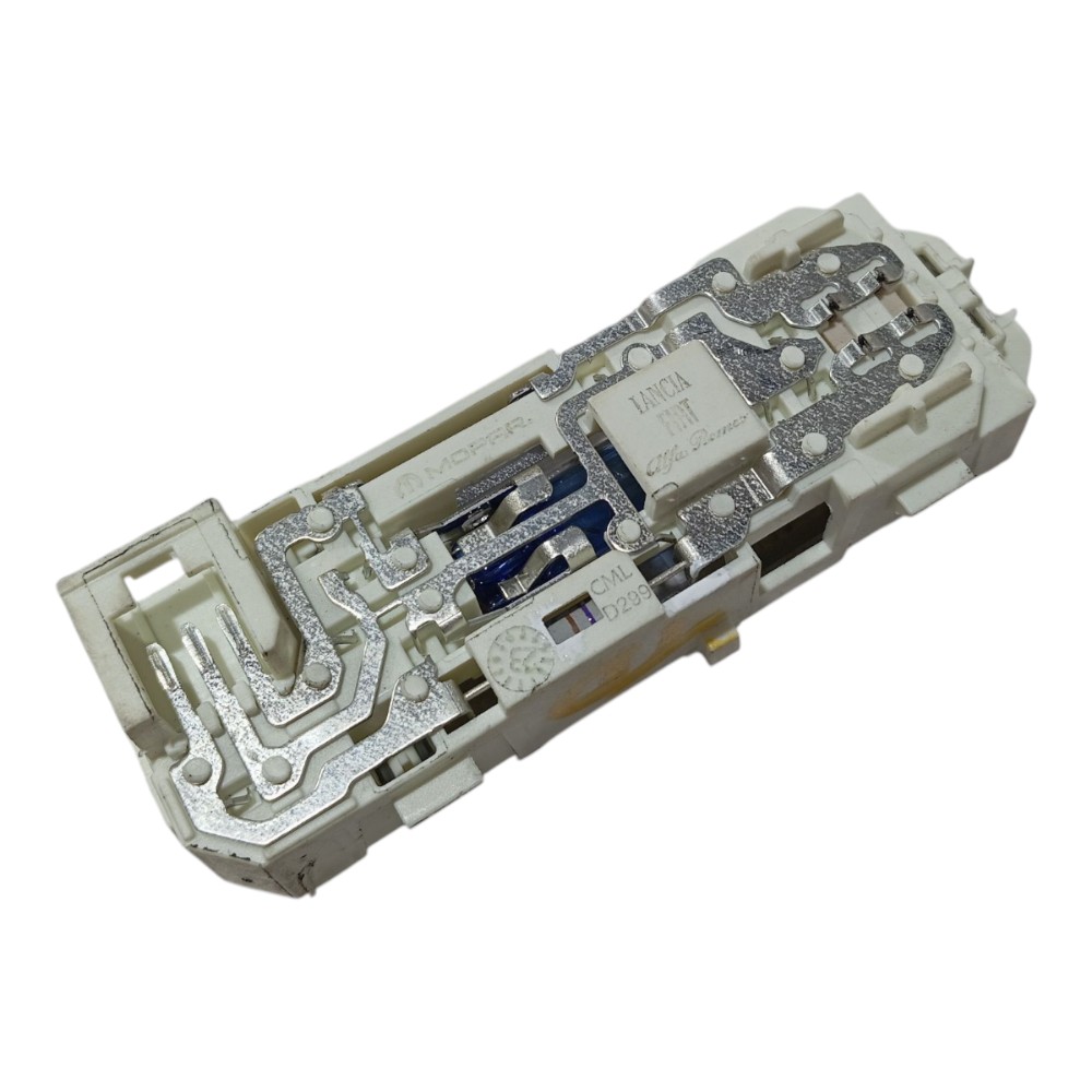 Luz Cortesia Teto Traseiro Direit Ram Rampage 2023 2025 V659 5