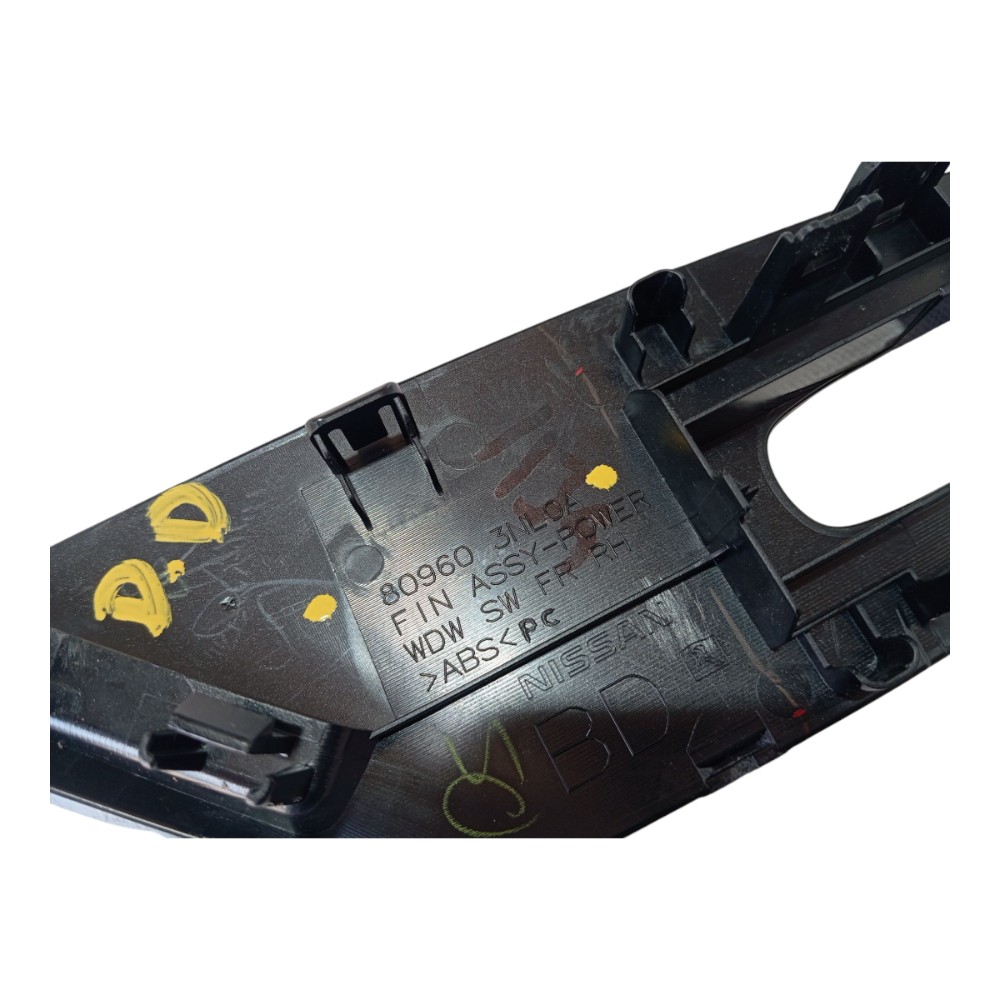 Moldura Botão Vidro Porta Diant Direita Nissan Leaf 23 V632 1