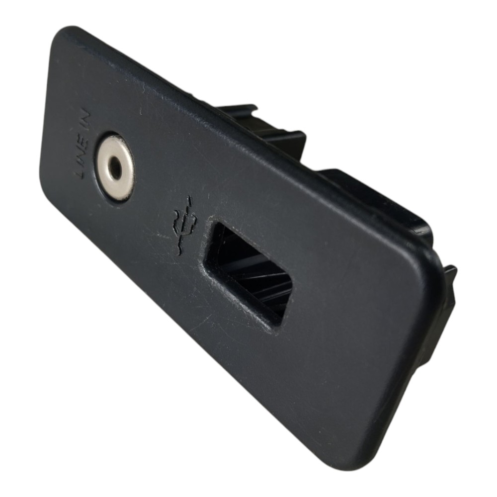 Moldura Entrada Usb Console Ford Fusion 2009 2012 V637 8