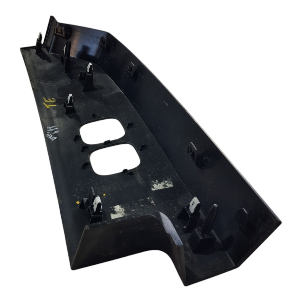 Acabamento Porta Traseira Esq Land Rover Defender 2022 V645 4