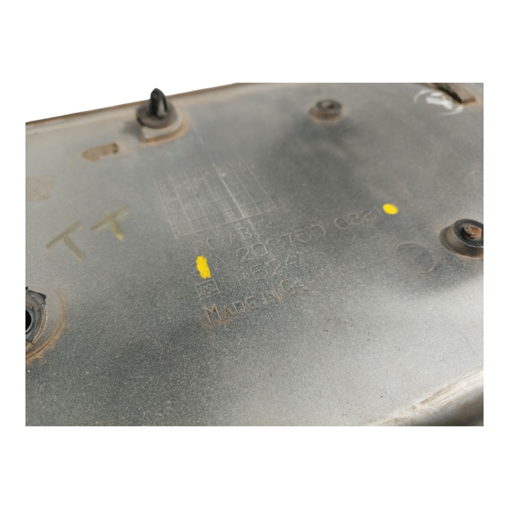 Moldura placa Mercedez c180 V661 4