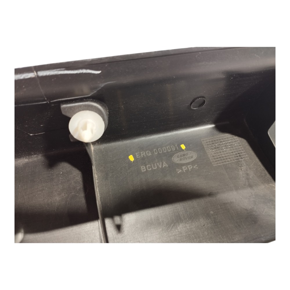Acabamento Central Tampa Traseira Land Rover Discovery V635 7