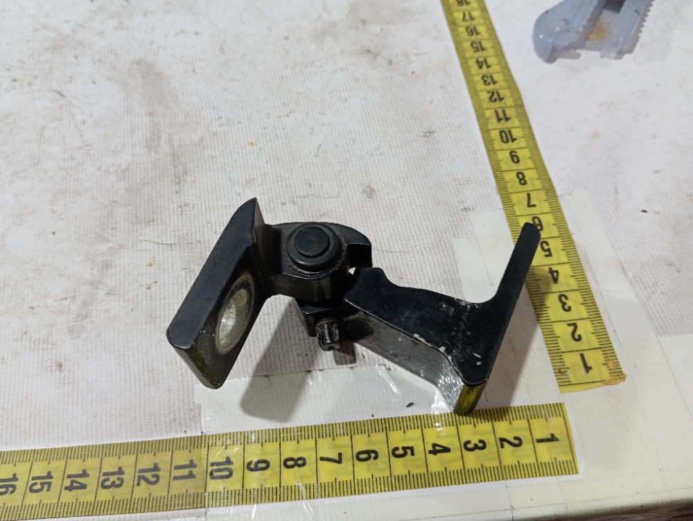 Dobradiça Porta Dianteira Esquerda Vw Virtus 2018 A 22 V657 6