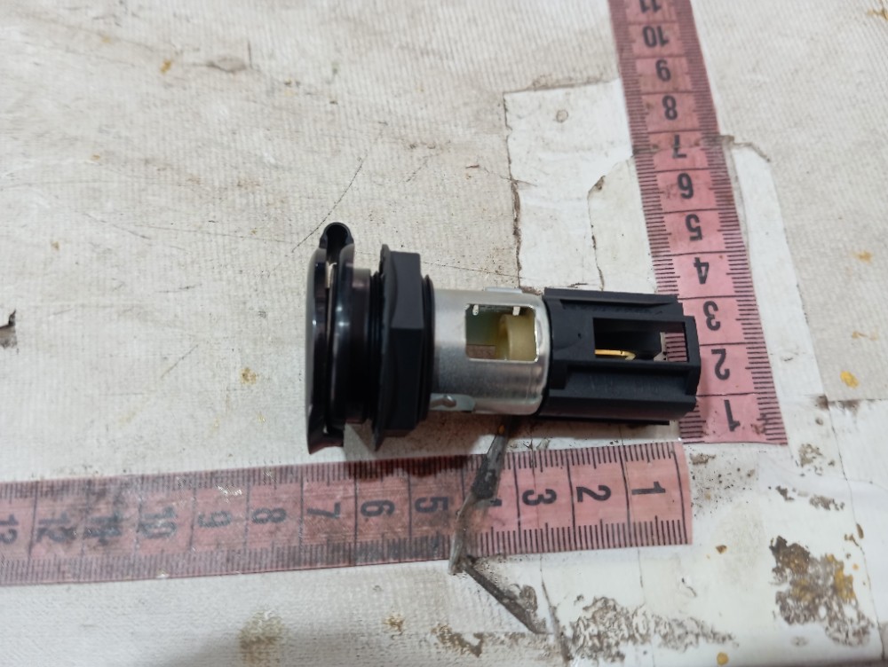 Tomada 12v Vw Taos Highline 2022 V655 8