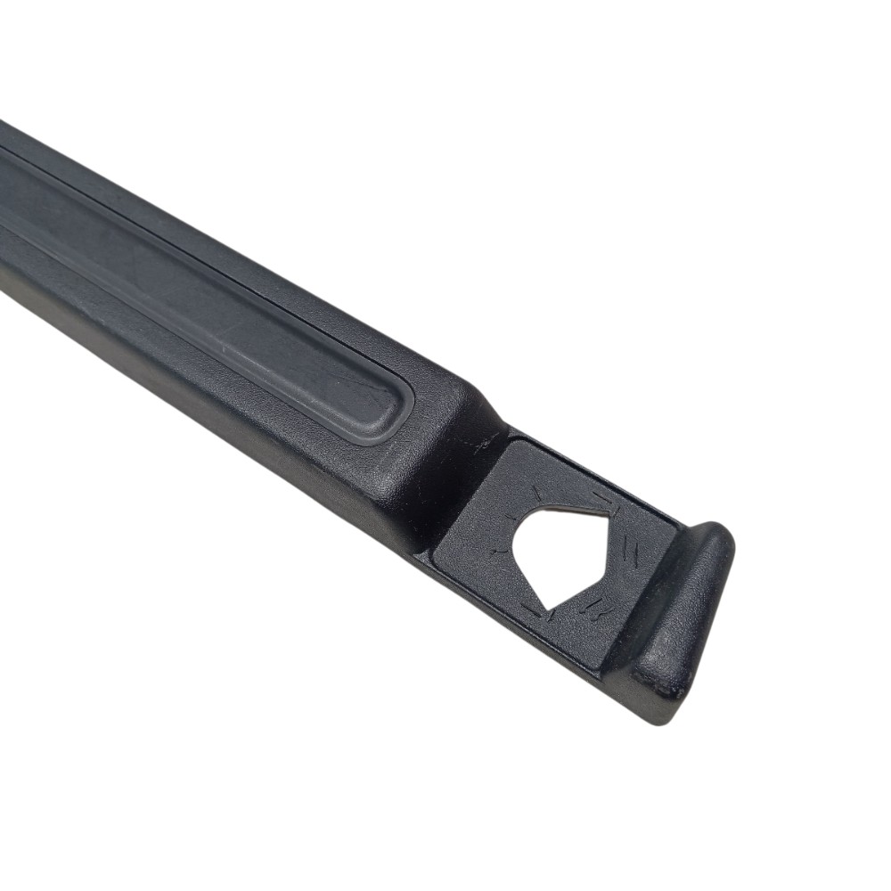Moldura Direita Porta Malas Discovery Sport 2020 V680 3