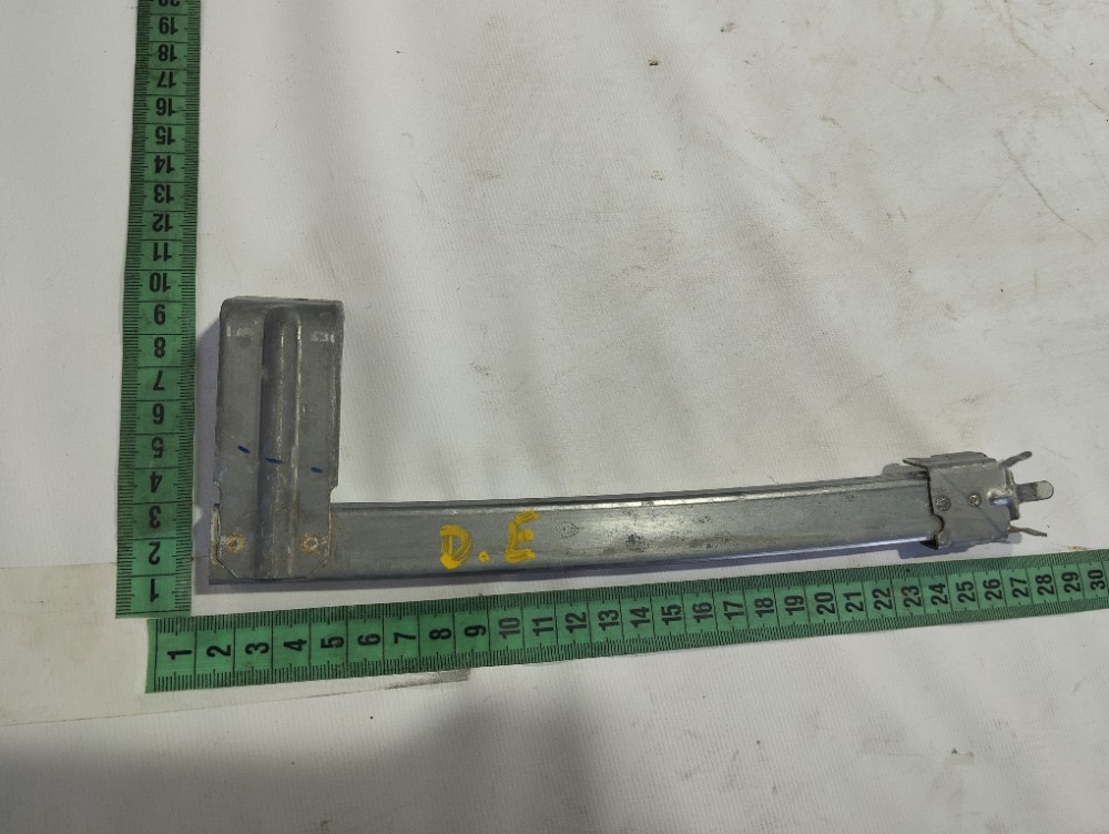 Canaleta Porta Dianteira Esquerda  Nissan Leaf 2023 V632 10