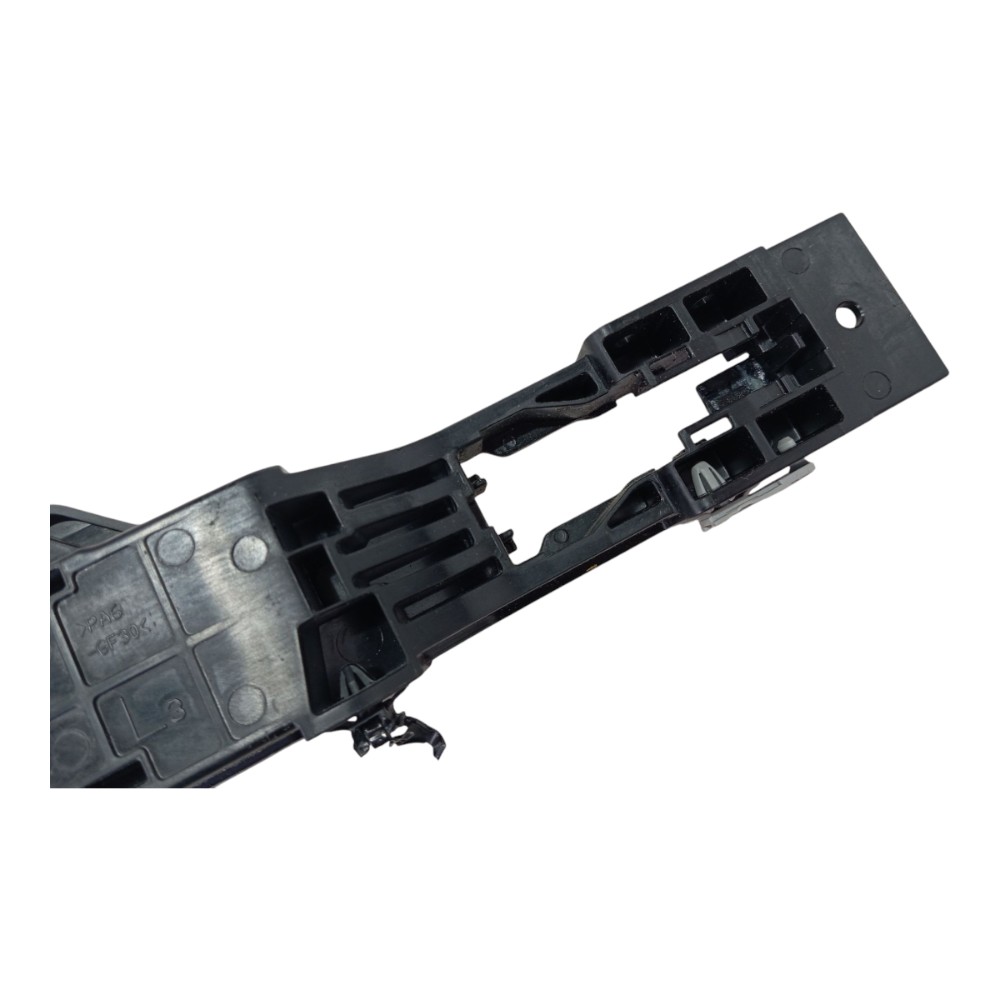 Maçaneta Externa Dianteira Esquerda Nissan Leaf 2023 V632 Dianteira 4