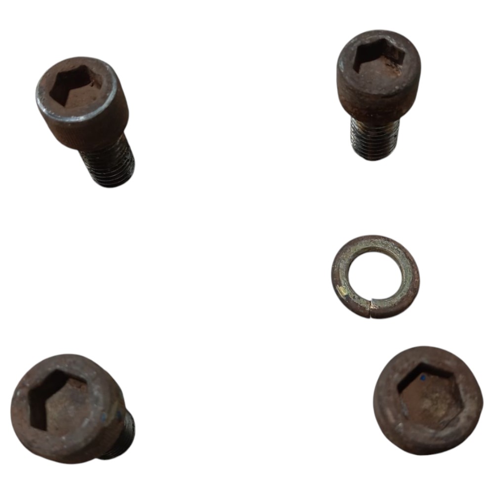 Parafusos Cardan Traseiro Troller T4 2011 V650 4